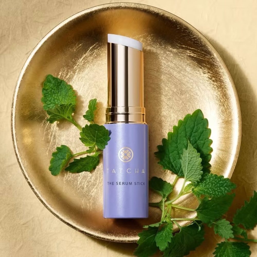 THE SERUM STICK
Treatment and Touch-Up Balm